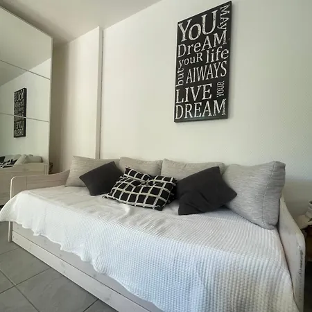 Le Cap Taillat Lägenhet Le Lavandou